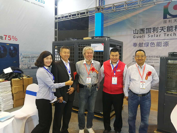 e4.jpg milan米兰空气能热泵智领臻品亮剑山西可再生能源博览会