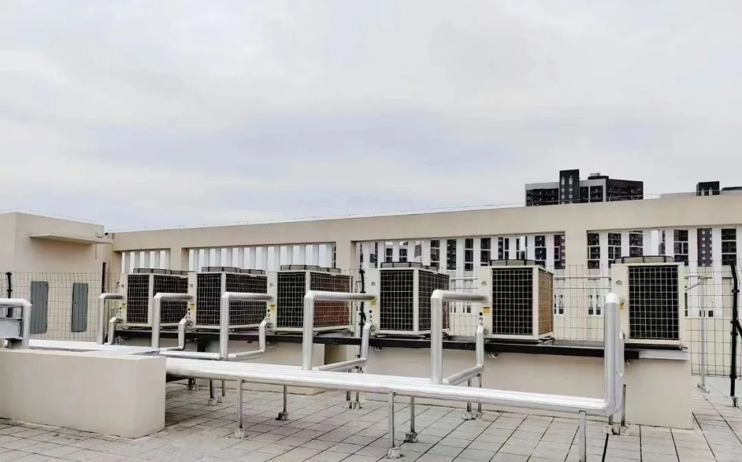 milan米兰空气能为学校高品质热水保驾护航